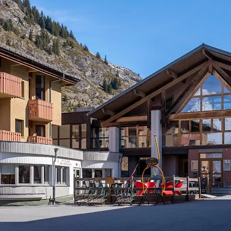 2 For 5 People Balcony Holiday home Lanslevillard